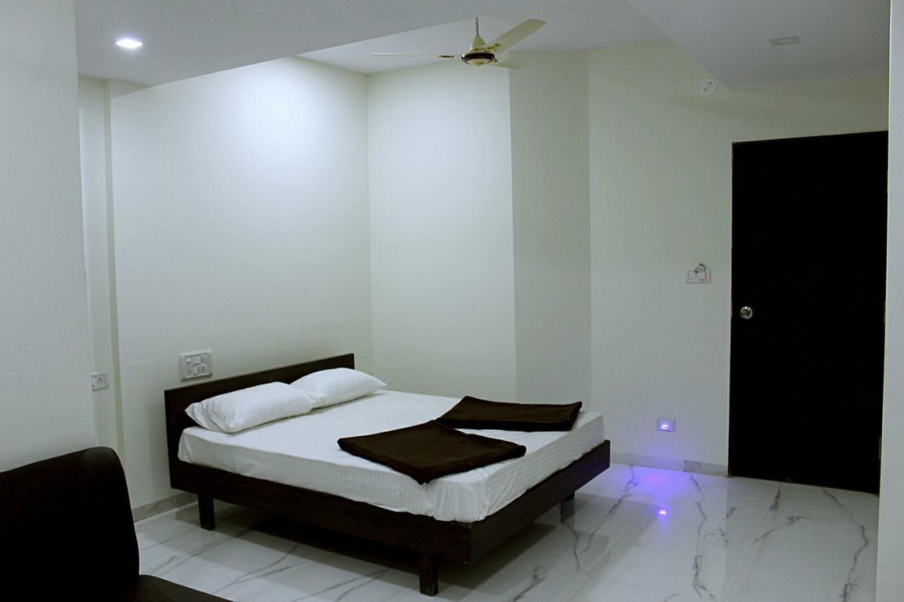 Super Hotel O Nashik Near Vijay Mamta Theatre Formerly Sahara Inn Экстерьер фото
